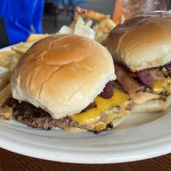 The Wall Bar & Grill - Bison sliders