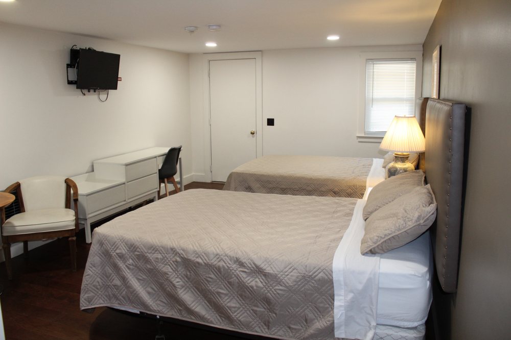 HERRING RUN MOTEL Updated October 2024 76 Photos & 10 Reviews 825 Scenic Hwy, Bourne