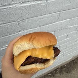 Gale's Snack Bar - Cheeseburger