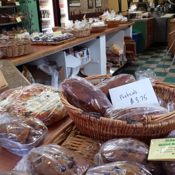 Great Harvest Bread - Spelling problems, and no air conditioning. - Bakeries Near Me - Evanston, Illinois