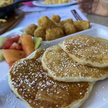 Gus's BBQ - Kids Pancakes - Barbeque Near Me - Porter Ranch, California
