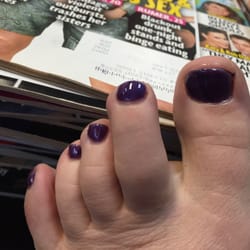 CA Nails - Gel pedicure