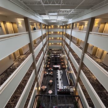 Embassy Suites by Hilton Williamsburg - Atrium view - Hotels Near Me - Williamsburg, Virginia Embassy Suites by Hilton Williamsburg - Atrium view - Hotels Near Me - Williamsburg, Virginia