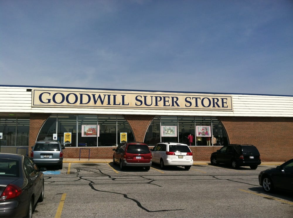 GOODWILL RETAIL STORE AND DONATION CENTER Updated October 2024 12 Reviews 7928 Eastern Ave