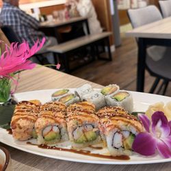Udon Kaisha - Alaska roll and Yama roll