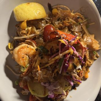 Poor Calvin's - Pad Thai Tiger Shrimp and Half Lobster Tail - Asian Fusion Near Me - Atlanta, Georgia