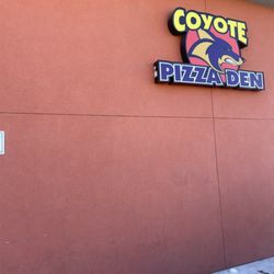 Coyote Pizza Den