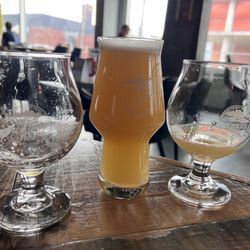 Tusket Falls Brewing Company - 4/21/26 FYI. Hazy IPA, Blur. And my tasters.