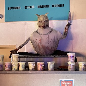 Drive-In Solano - Halloween pig man? Lol - Drive-In Theater Near Me - Concord, California