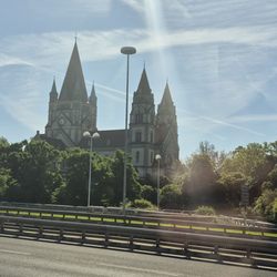 Franz von Assisi Kirche am Mexikoplatz