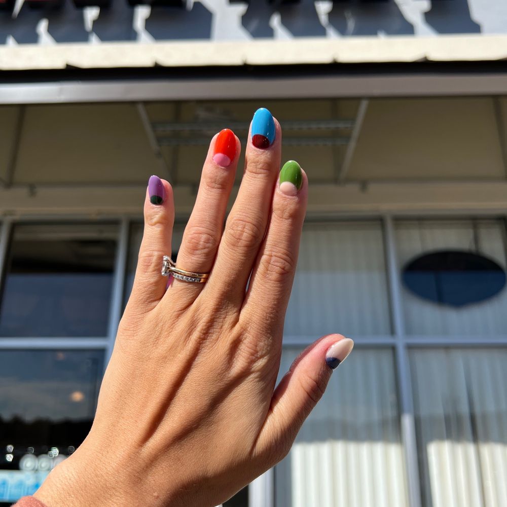 Went in for some funky nails and got my wish! Really kind tech too :)