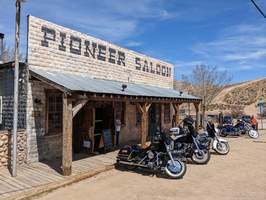 Pioneer Saloon by null