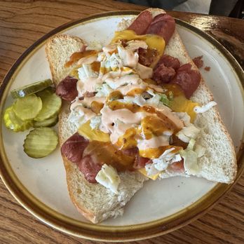The Workshop Tavern - Hotdog - Salad Near Me - Aberdeen, North Carolina