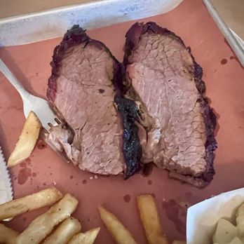 Highlands Smokehouse - Lean Brisket Tray - Barbeque Near Me - Highlands, North Carolina Highlands Smokehouse - Lean Brisket Tray - Barbeque Near Me - Highlands, North Carolina