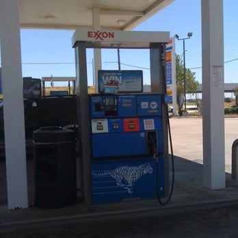 Exxon - Gas Stations Near Me - Italy, Texas