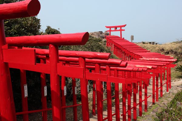 Motonosumi Shrine by null