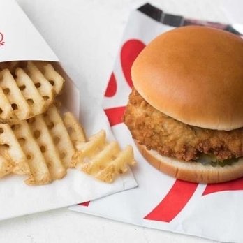 Chick-fil-A - Chick-fil-A Chicken Sandwich - Salad Near Me - Richardson, Texas