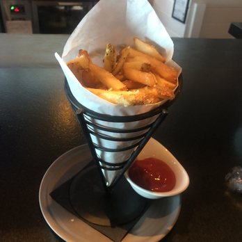 BALEENkitchen - Garlic truffle fries - New American Near Me - Sunny Isles Beach, Florida
