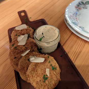 Hoosier Roots - Fried Green Tomatoes - Food Trucks Near Me - Pittsboro, Indiana