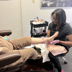 Ravenklaw Nailz - Pedicure with massage
