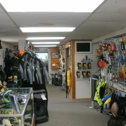 Pisces School of Dive Inc - showroom and pools beyond