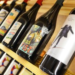 Puro - Puro offers a wide wine selection with over 50 different grape varieties & blends