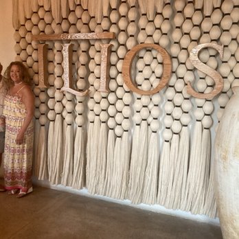Ilios - The entrance lobby. - Greek Near Me - Cancún, ROO