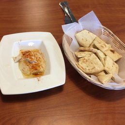 Complimentary hummus & flat bread
