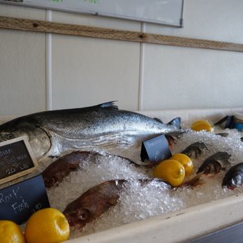Half Moon Bay Fish Market - Seafood Markets Near Me - Half Moon Bay, California Half Moon Bay Fish Market - Seafood Markets Near Me - Half Moon Bay, California