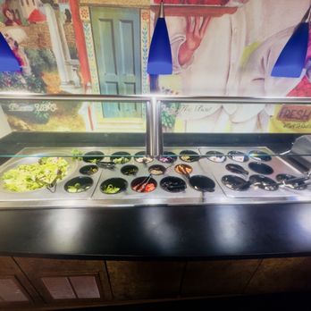 Me-n-Ed's Pizzeria - Salad Bar - Pizza Near Me - Tulare, California Me-n-Ed's Pizzeria - Salad Bar - Pizza Near Me - Tulare, California