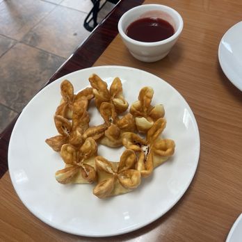 Kings Express Chinese Restaurant - Cream cheese rangoons - Chinese Near Me - Elk Grove, California