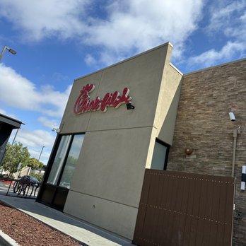 Chick-fil-A - Outside - Fast Food Near Me - Fremont, California Chick-fil-A - Outside - Fast Food Near Me - Fremont, California
