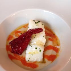 Sotto La Torre - Baccalà su crema di fagioli e peperone