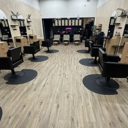Mane Casa Salon
