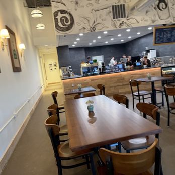Roasted Beanery - Dining area - Coffee & Tea Near Me - Somers, Connecticut Roasted Beanery - Dining area - Coffee & Tea Near Me - Somers, Connecticut