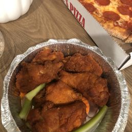 Buffalo chicken wings Buffalo chicken wings