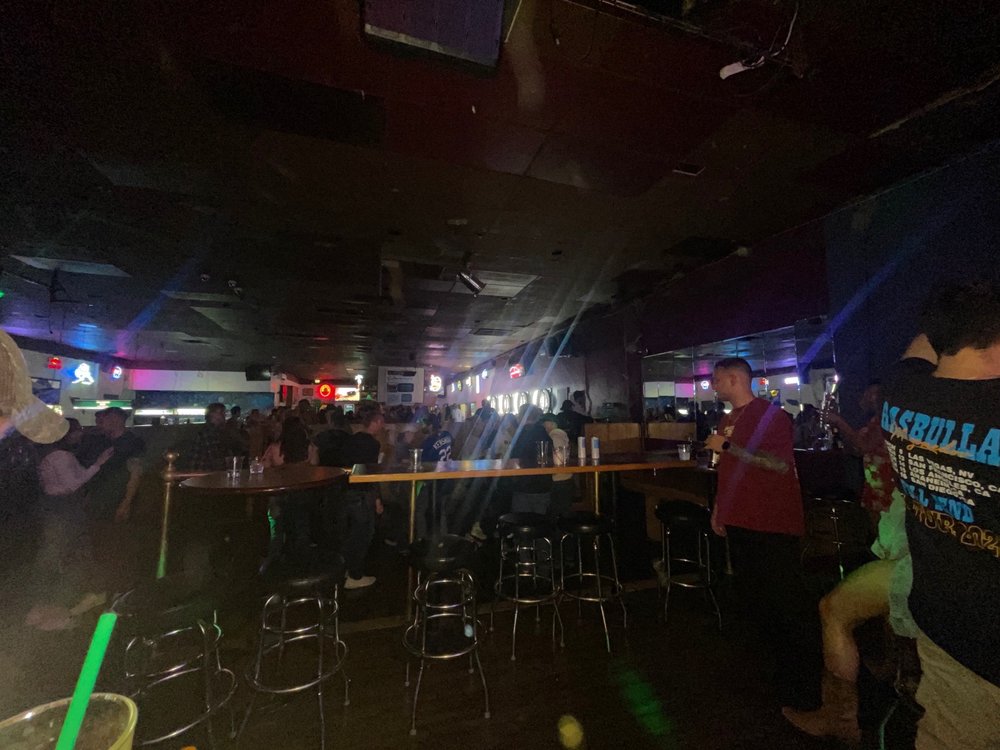 THE HOMESTEAD LOUNGE Updated September 2024 12130 Regency Dr, Eagle