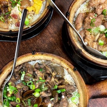 Clay Pot Cafe - Eel, chicken & Chinese sausage, spare ribs - Cantonese Near Me - Boston, Massachusetts