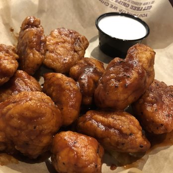 Chili's - Honey bbq boneywings - American Near Me - Overland Park, Kansas Chili's - Honey bbq boneywings - American Near Me - Overland Park, Kansas