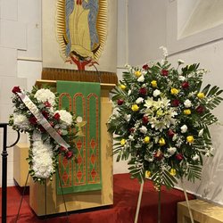 Xochitl's Flowers - Funeral flowers