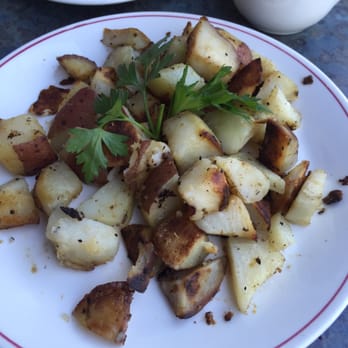 Upper Crust Cafe - Hash browns with brunch - Cafes Near Me - Edmonton, Alberta Upper Crust Cafe - Hash browns with brunch - Cafes Near Me - Edmonton, Alberta