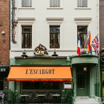 L'Escargot - The historic frontage - French Near Me - London, XGL