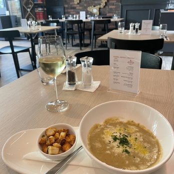Uno Due Tre - Bistros Near Me