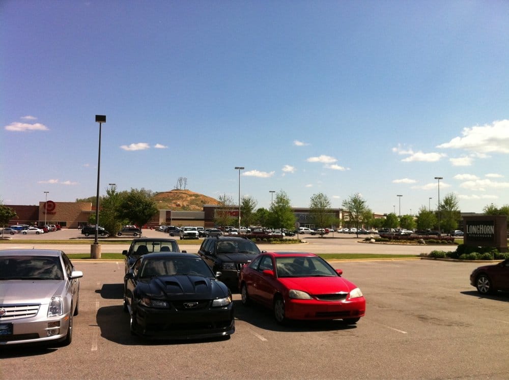 OXFORD EXCHANGE Updated August 2024 650 Oxford Exchange Blvd