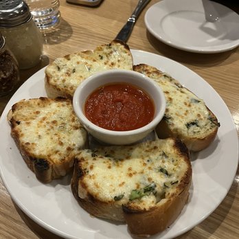 Vendetta's Restaurant - Garlic bread - Italian Near Me - Vail, Colorado Vendetta's Restaurant - Garlic bread - Italian Near Me - Vail, Colorado