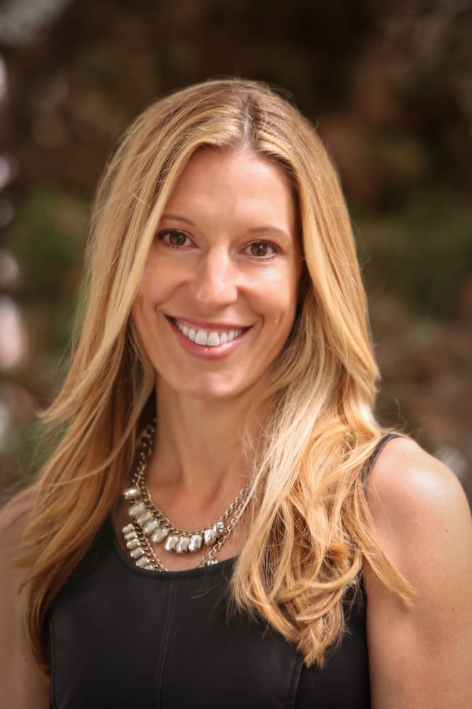 GABBY GUTHRIE PINNACLE ESTATE PROPERTIES Updated October 2024 971