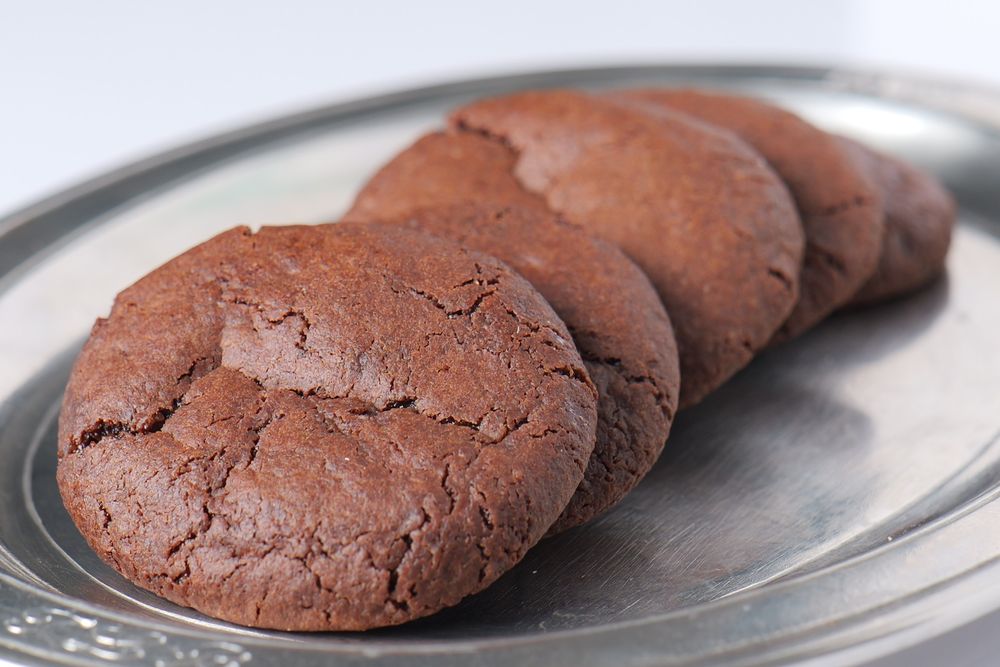 The Love Bakery Logo