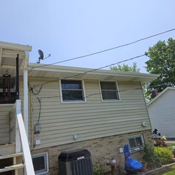 Cizek J & Sons - Gutter replacement