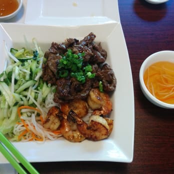 Monster Pho - Beef and Shrimp Vermicelli Noodle Bowl - Vietnamese Near Me - Oakland, California Monster Pho - Beef and Shrimp Vermicelli Noodle Bowl - Vietnamese Near Me - Oakland, California