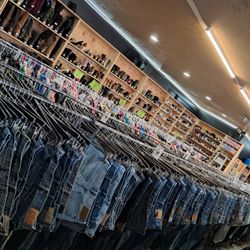 Thrifty Mamas